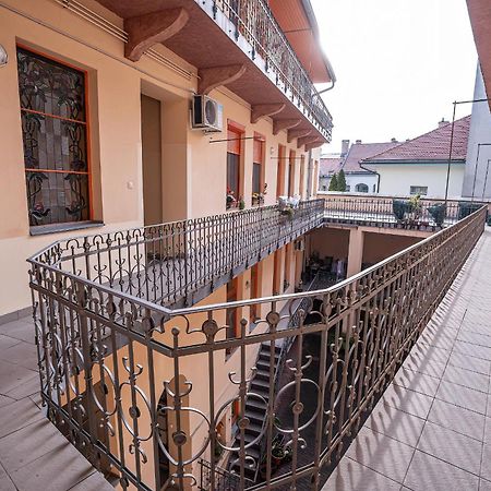 Kelemen Apartment Szeged Bagian luar foto